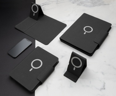 Logo trade promotional giveaways image of: Artic Magnetic 10W wireless charging phonestand
