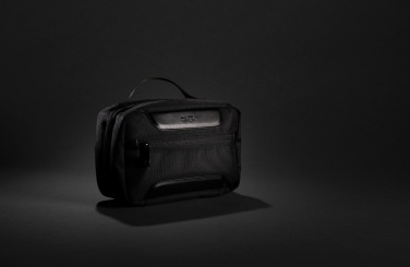 Logotrade corporate gift picture of: Swiss Peak AWARE™ RPET Voyager toiletry bag