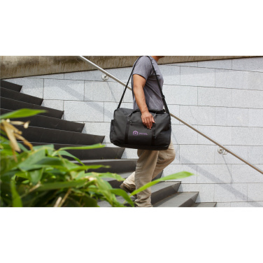 Logotrade corporate gifts photo of: Lennon RCS Recycled PU Sports-/Travelbag
