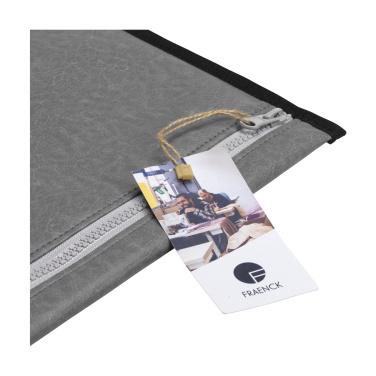 Logotrade advertising product picture of: Fraenck Bobby Laptop Sleeve 15,6"
