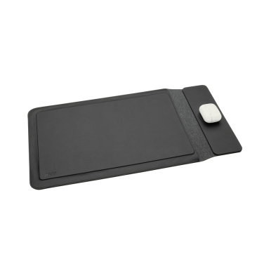 Logo trade promotional gifts picture of: Swiss Peak 15W magnetic charging laptop sleeve 14-15,6"