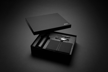 Logo trade business gifts image of: Swiss Peak RCS deluxe business gift set w/ water bottle