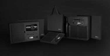 Logotrade promotional merchandise image of: Swiss Peak RCS deluxe business gift set w/ water bottle