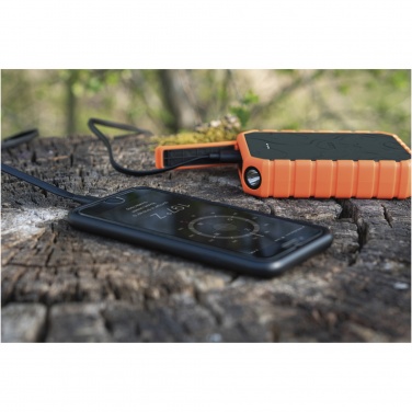 Logotrade ärikingi foto: Xtorm XR201 Xtreme 10 000 mAh 20 W QC3.0 veekindel vastupidav akupank koos taskulambiga