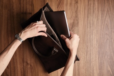 Logo trade reklaamkingituse pilt: VINGA Hunton arvutikott