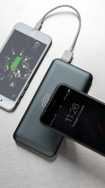 Logotrade firmakingitused pilt: 10 000 mAh kiirlaadimine 10 W juhtmeta akupank