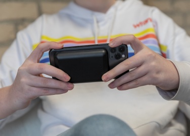 Logotrade reklaamtoote foto: Magnetiline 5000 mAh 5W juhtmevaba akupank