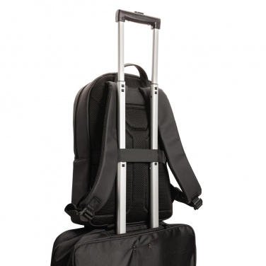 Logotrade reklaamkingituse foto: Swiss Peak deluxe PU sülearvuti seljakott PVC-vaba