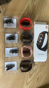 Logotrade meened pilt: Smartband 4.4 pulsikellaga