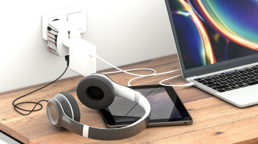 Logotrade reklaamkingid pilt: SKROSS World Travel Adapter MUV 2-pooluseline USB A ja C-ga