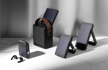 Logotrade mainostuote tuotekuva: Skywave aurinkovoimapankki 10000mAh RCS muovista