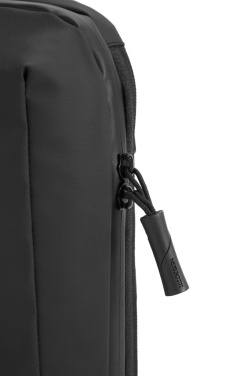 Logotrade mainostuotet kuva: Urban Sling vettähylkivä laajennettava crossbody -laukku