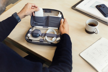 Logotrade reklamprodukter bild: Bellroy tech-kit