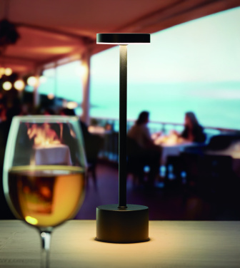 Logotrade presentreklam bild: Bordslampa i aluminium